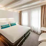 Ibis Styles Station