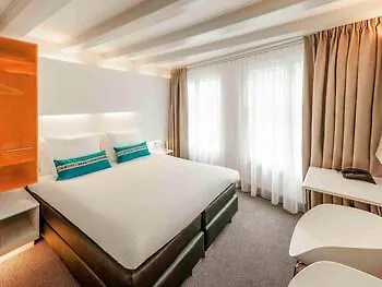 Ibis Styles Station