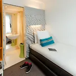 Ibis Styles Station Отель 3*