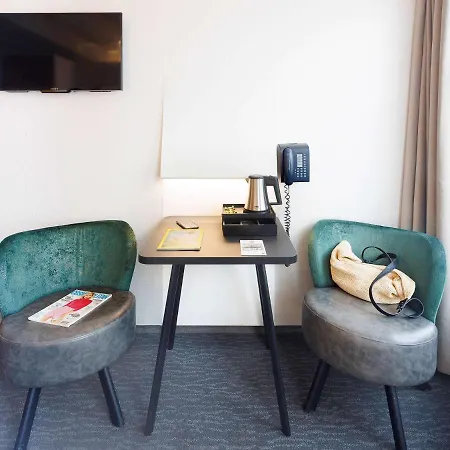 Ibis Styles Station Hotel 3*