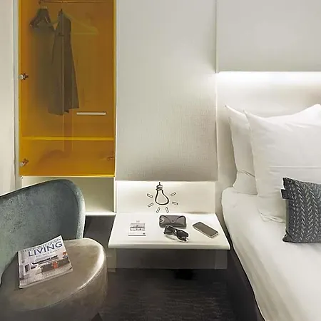 Ibis Styles Station