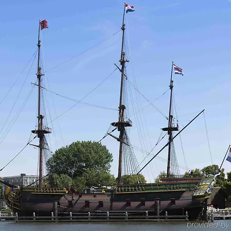 Ibis Styles Station Hotel 3*