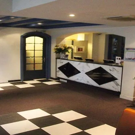 Ibis Styles Station Hotel 3*