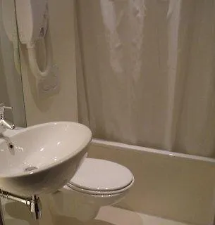 Ξενοδοχείο Ibis Styles Station 3*